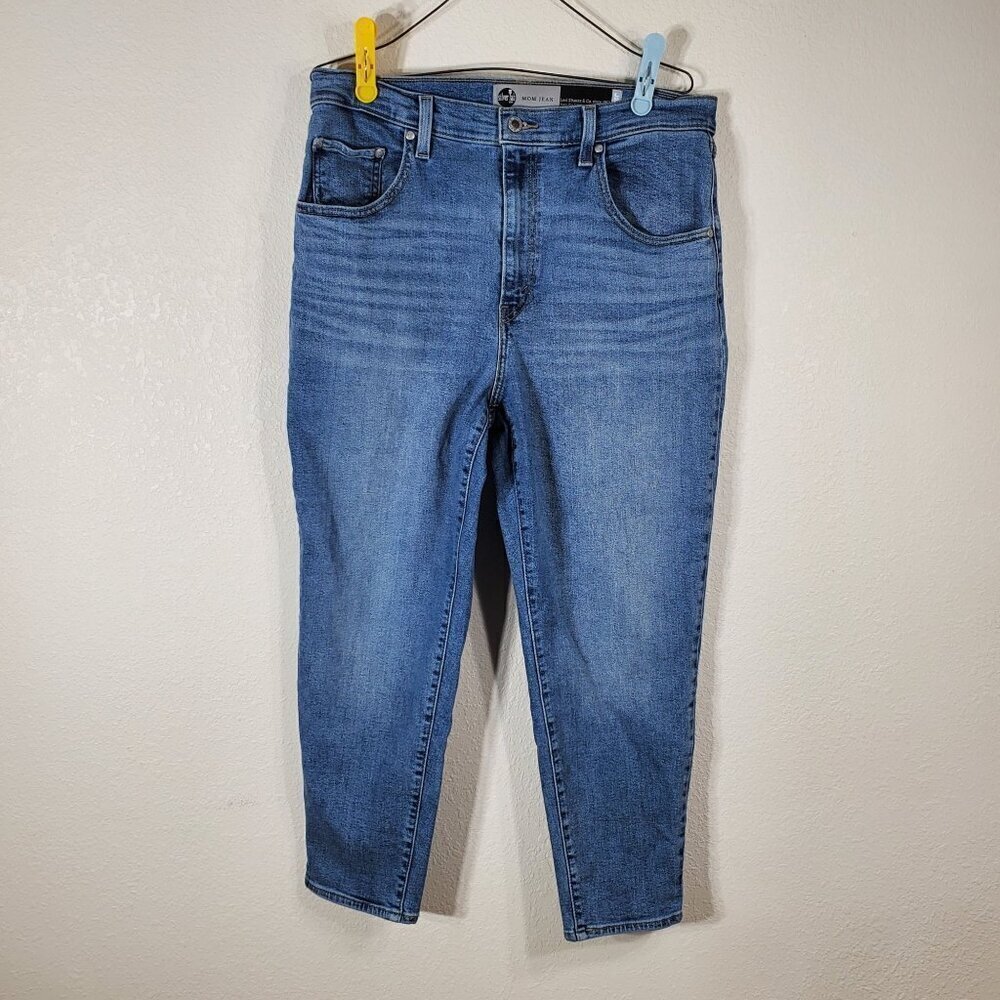 Levis SilverTab Mom Jean W32 L27 High Waist Denim Womens Casual Wear S110783